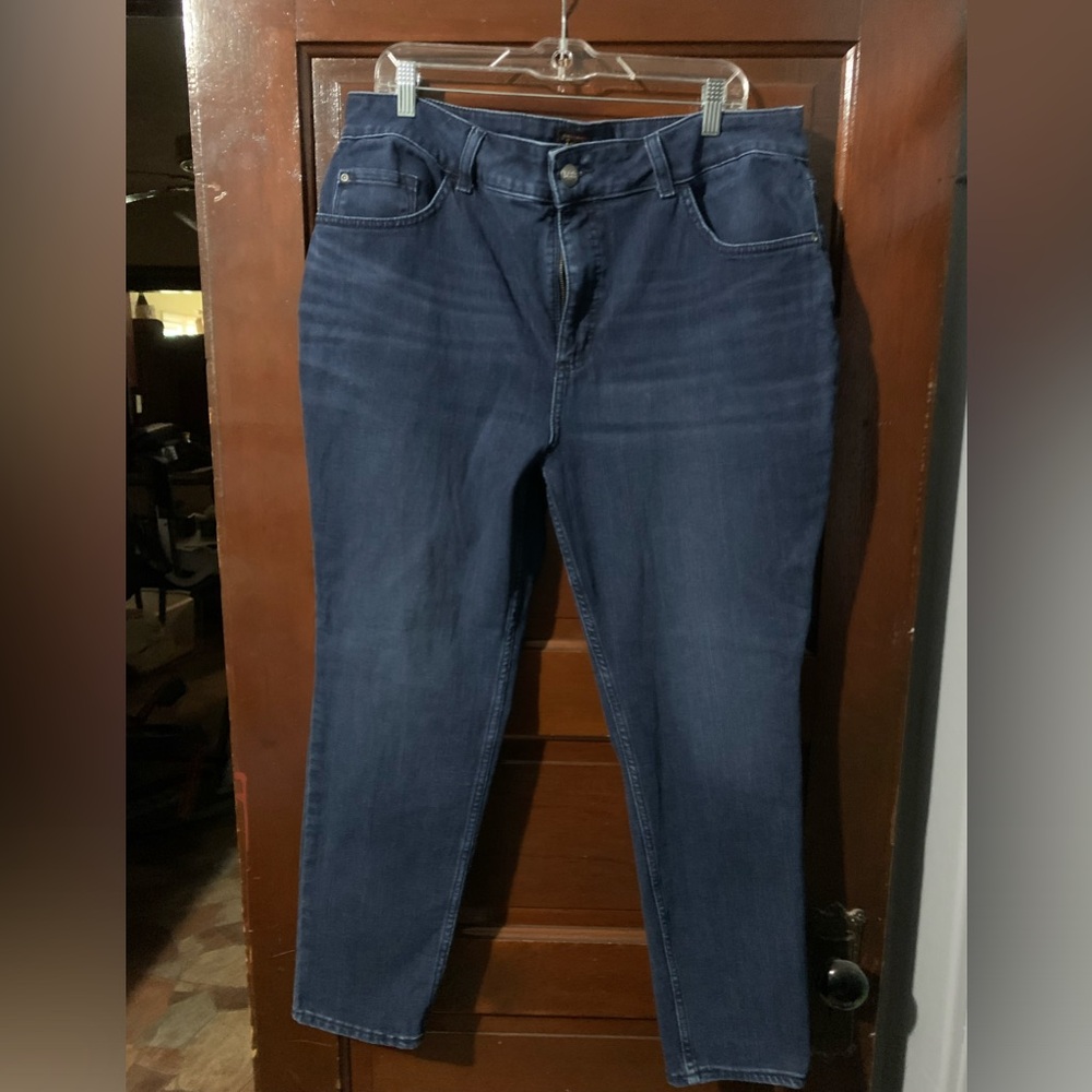 Lee Jeans